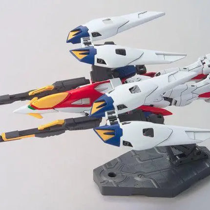 GUNDAM - HG 1/144 – XXXG-00W0 Wing Gundam Zero - Model Kit Bandai
