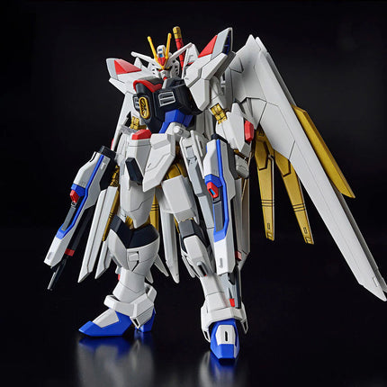 GUNDAM - HG 1/144 Mighty Strike Freedom Gundam - Modelbouwset Bandai