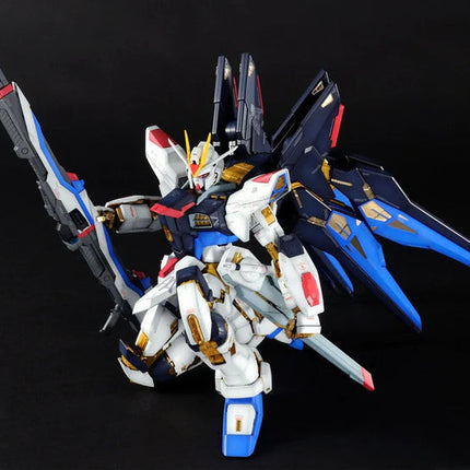 GUNDAM - Perfect Grade - Strike Freedom Gundam - 30 CM - Modelbouwset Bandai