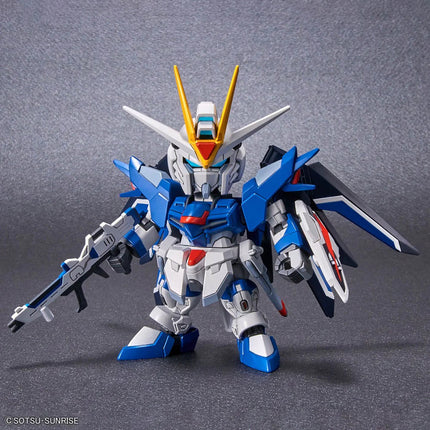 GUNDAM - SD Gundam Ex-Standard Rising Freedom Gundam - Model Kit BANDAI SPIRITS: Hobby