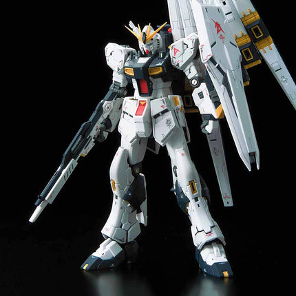 GUNDAM - RG 1/144 Nu Gundam - Model Kit 13cm Bandai